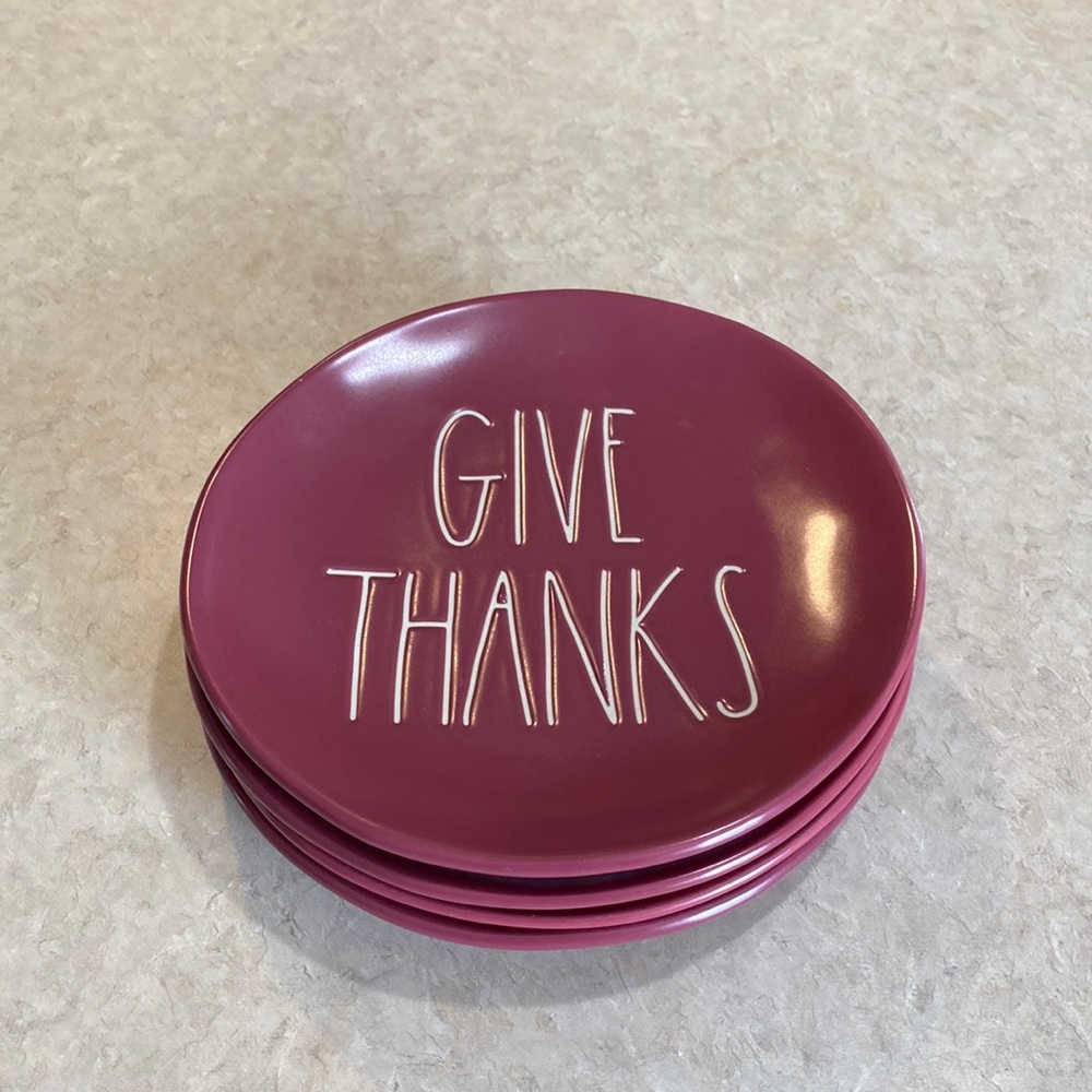 NWT Rae Dunn Give Thanks 8” salad plates set of 4